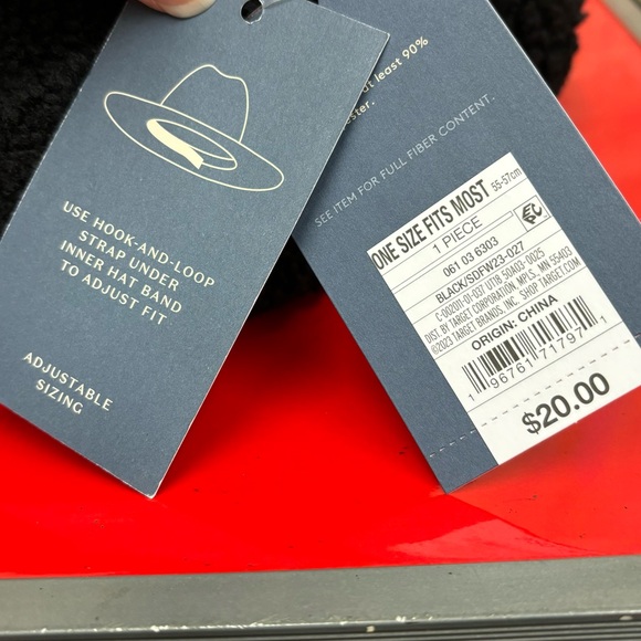 NWT black sherpa newsboy hat - Picture 6 of 6